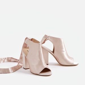 NWT Satin Nude Peep Toe booties